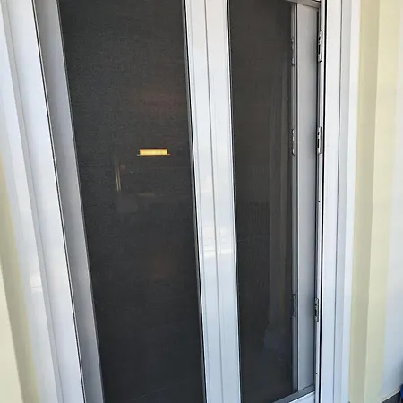 Samaras In Kamena Vourla