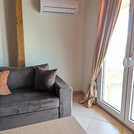 Apartamento Samaras *